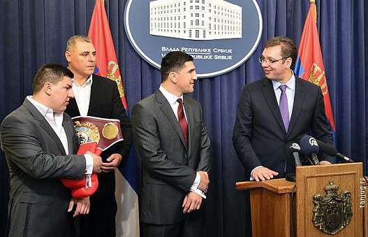 Premijer Vučić ugostio slavnog bokserskog šampiona Muamera Hukića